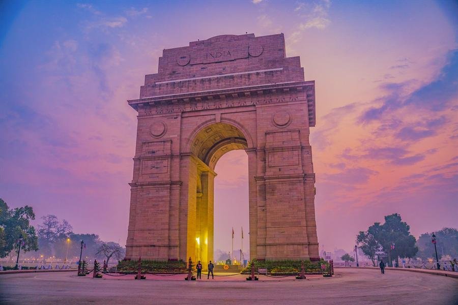 India Gate war memorial on Rajpath, Delhi